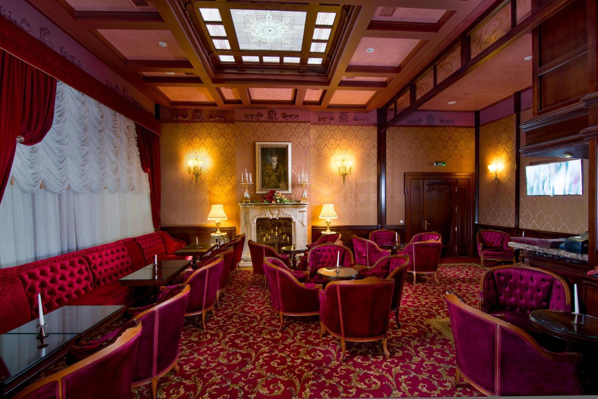 Nobilis Hotel Lemberg Exterior foto The interior of the hotel