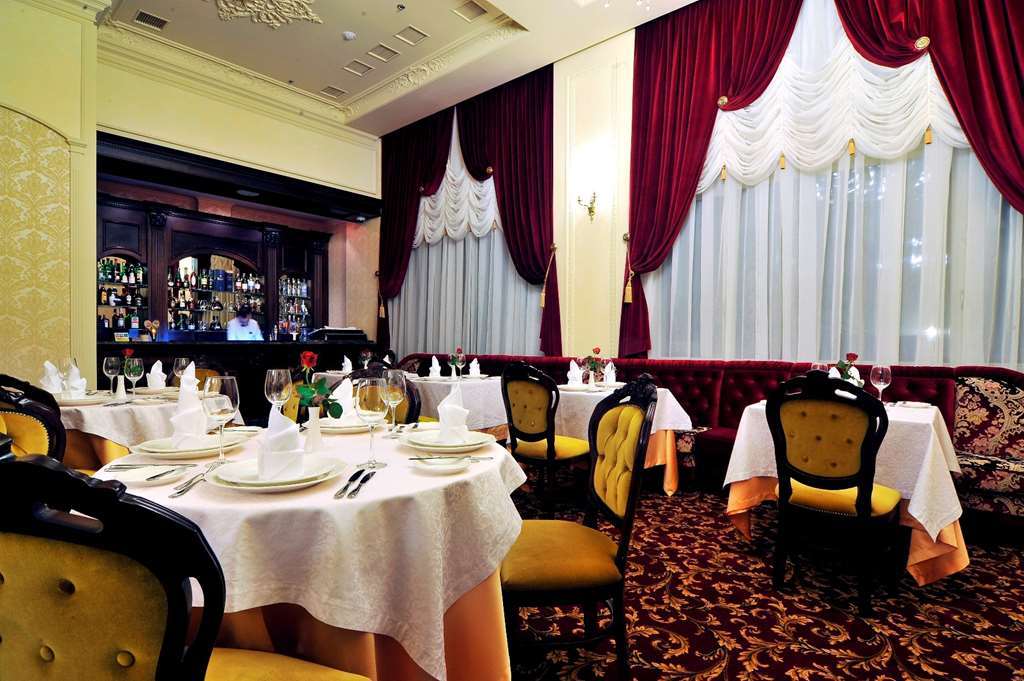Nobilis Hotel Lemberg Restaurant foto